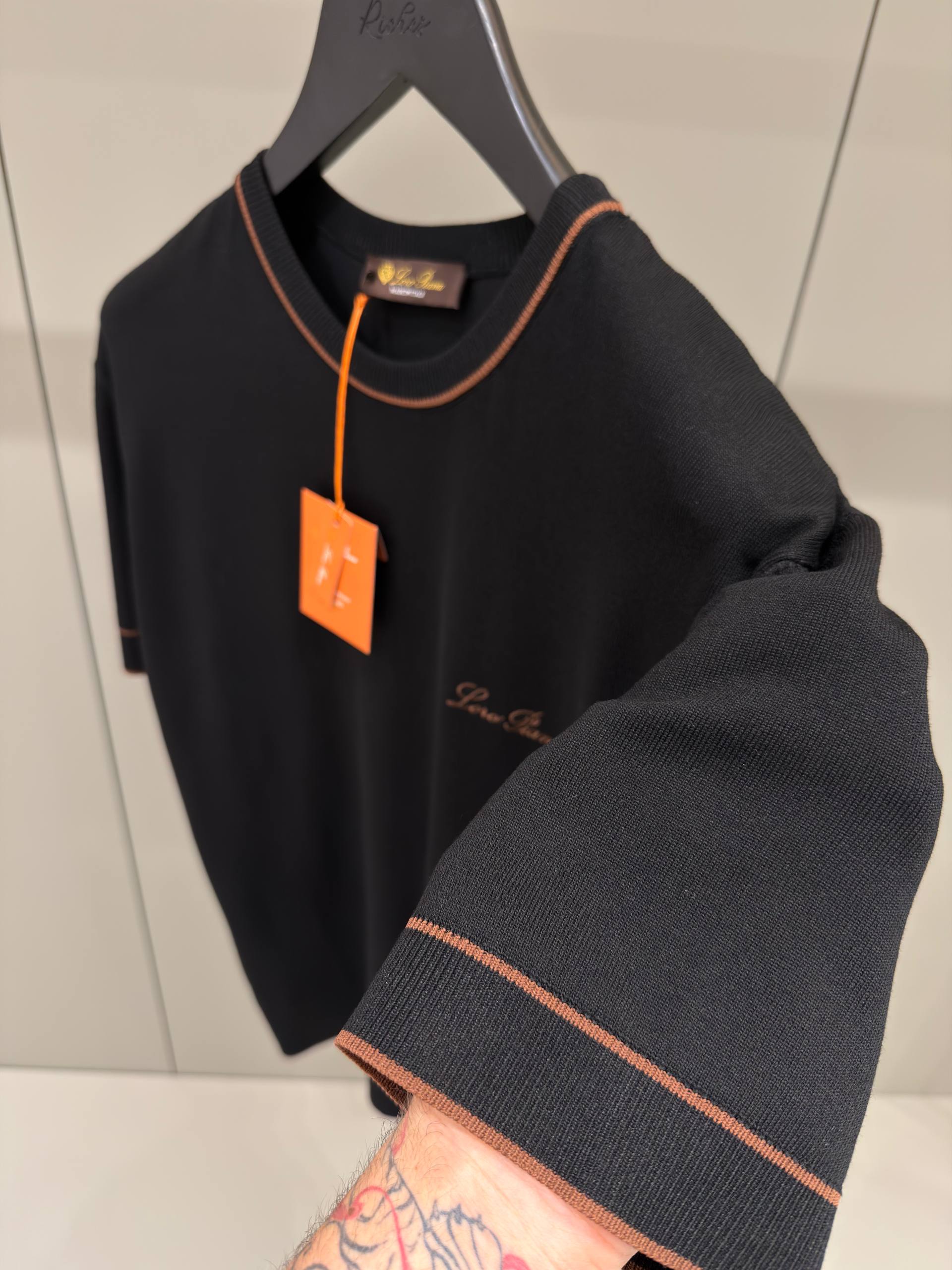 Tricou tricotat negru