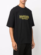 Retail Therapy - Tricou negru cu imprimeu logo