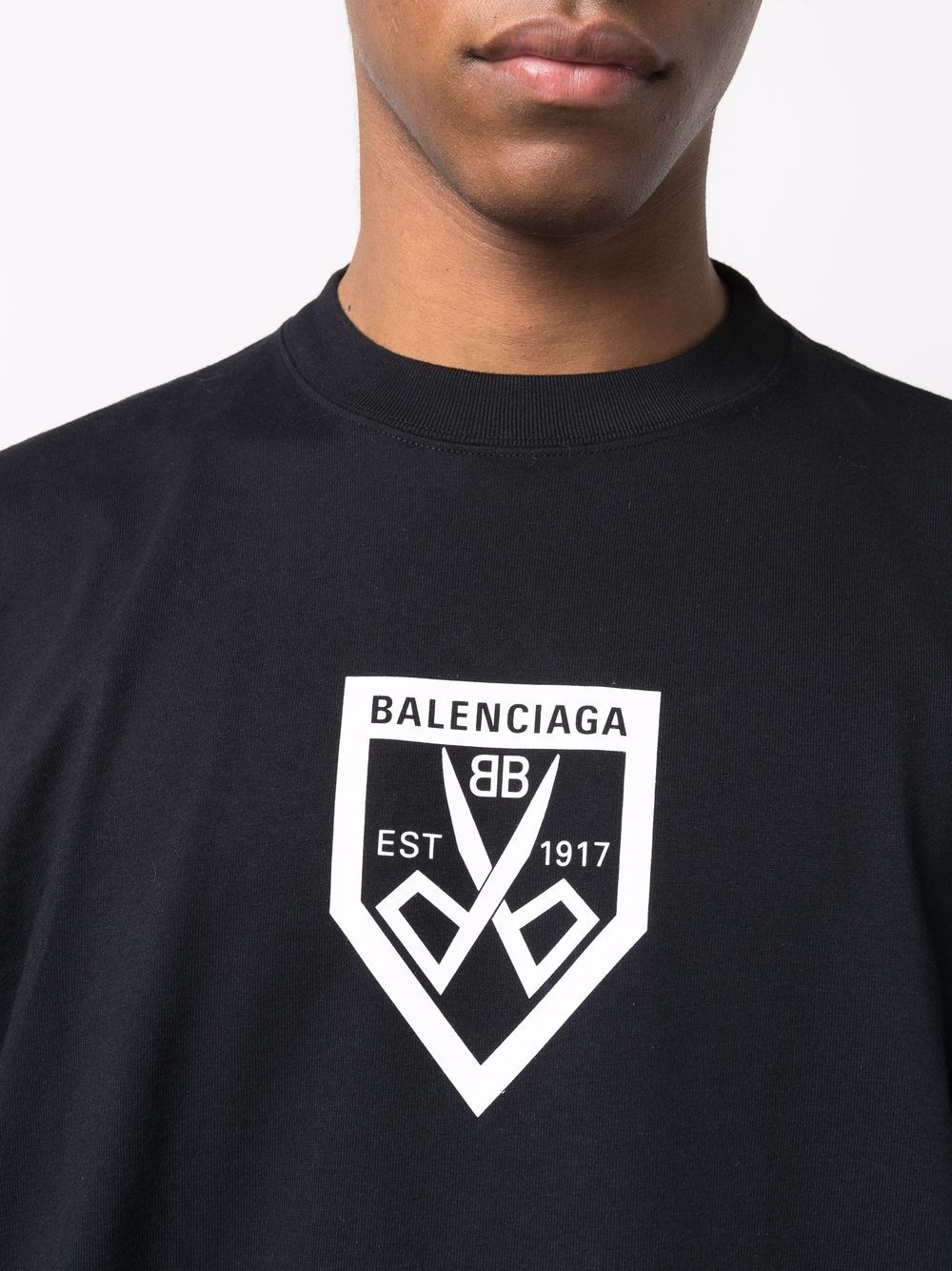 Tricou supradimensionat negru cu imprimeu logo foarfecă