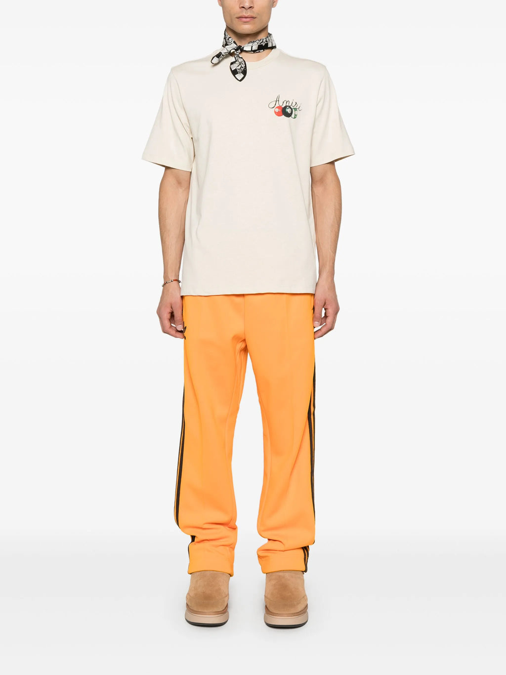 Tricou alb cu tac de biliard