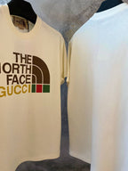 Tricou oversized alb The North Face