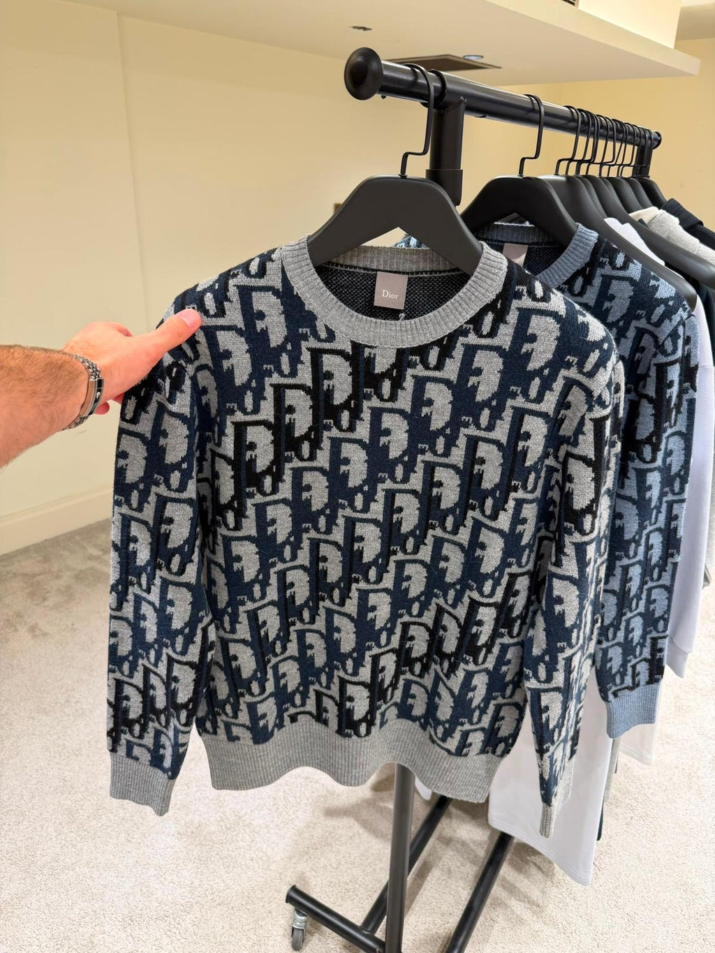 Oblique Pullover
