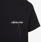 Tricou negru cu broderie pe piept