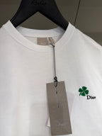 Tricou alb cu broderie Trifoi