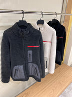 Jachetă tehnică din fleece reciclat