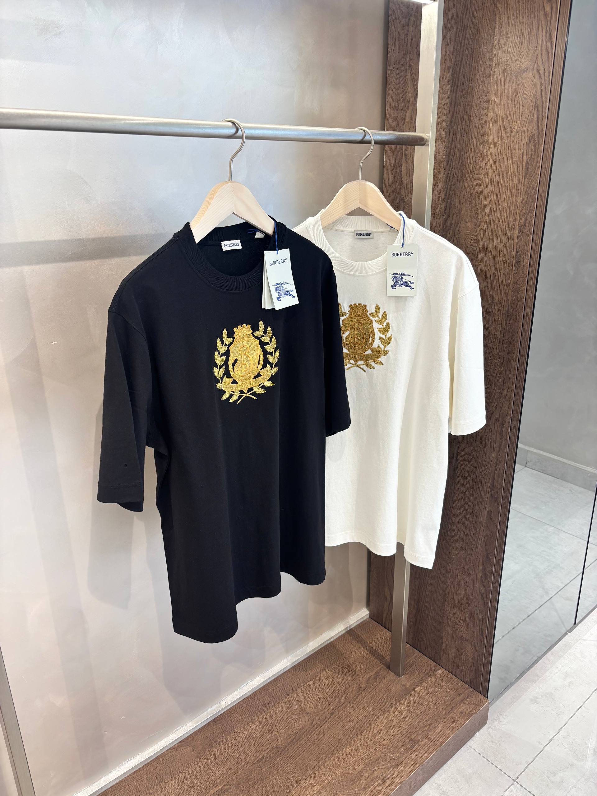 B Shield Motif White Oversize T-shirt