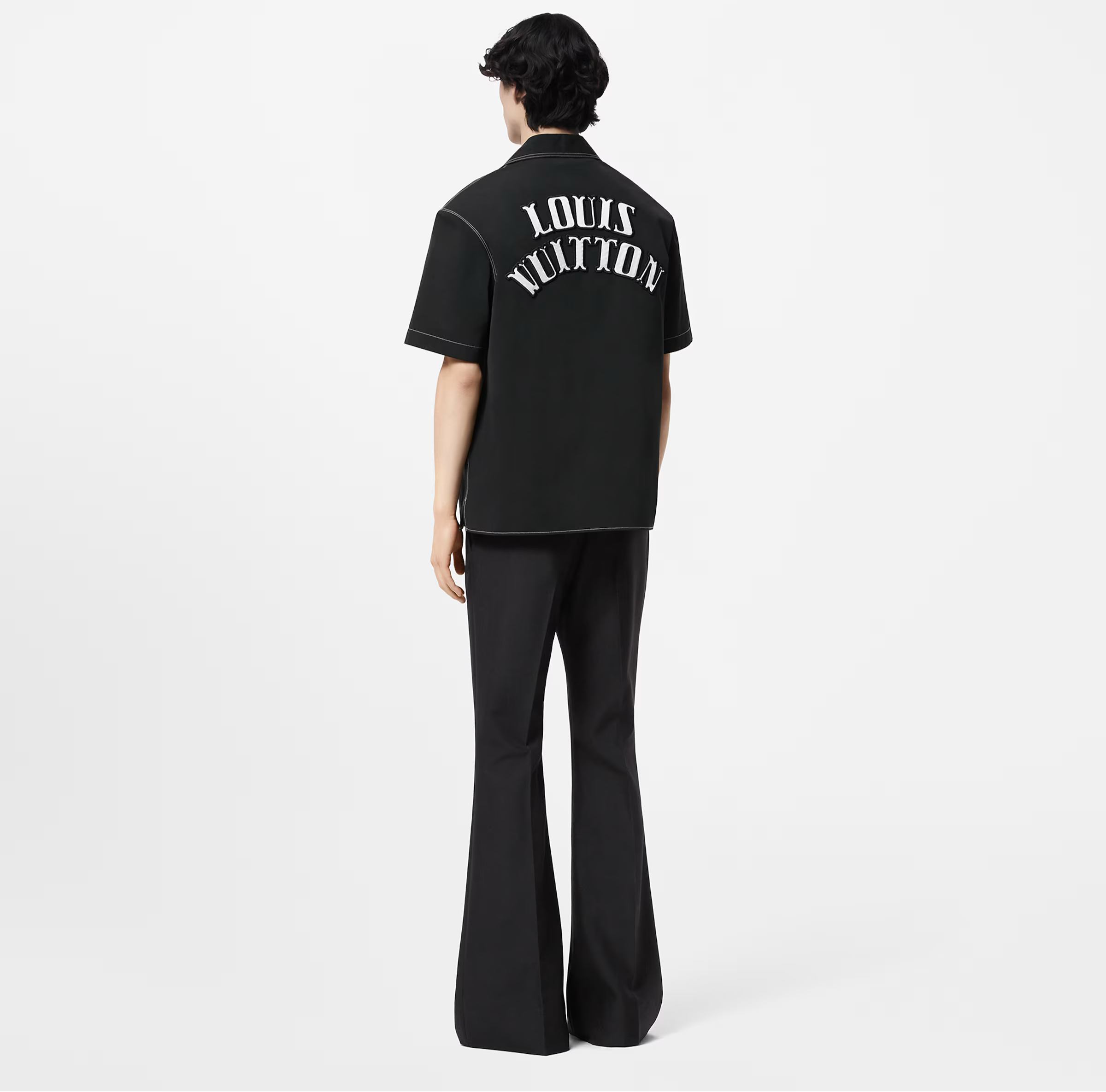 Cămașă neagră de bumbac, brodată, cu mânecă scurtă