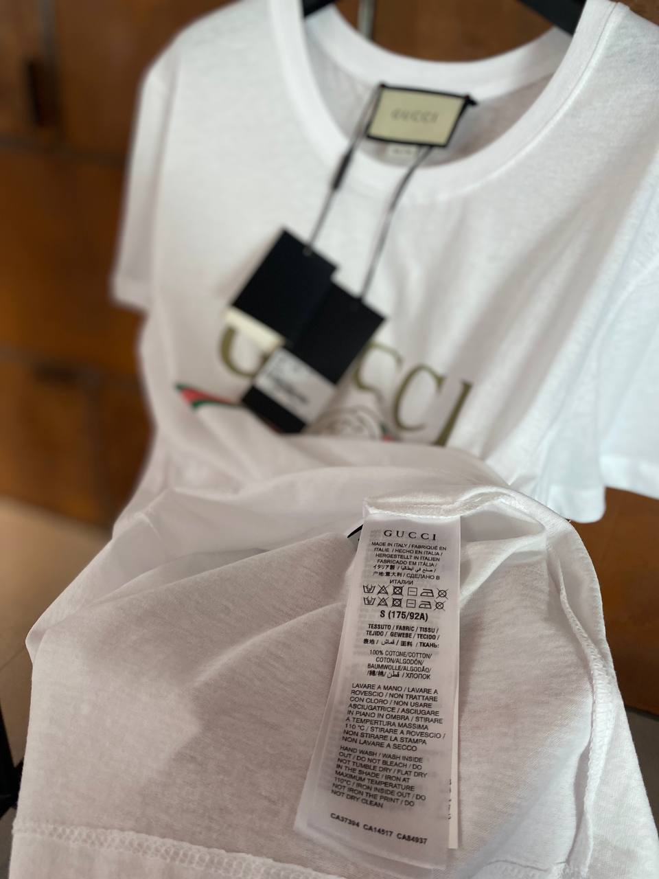 Tricou din bumbac alb spălat