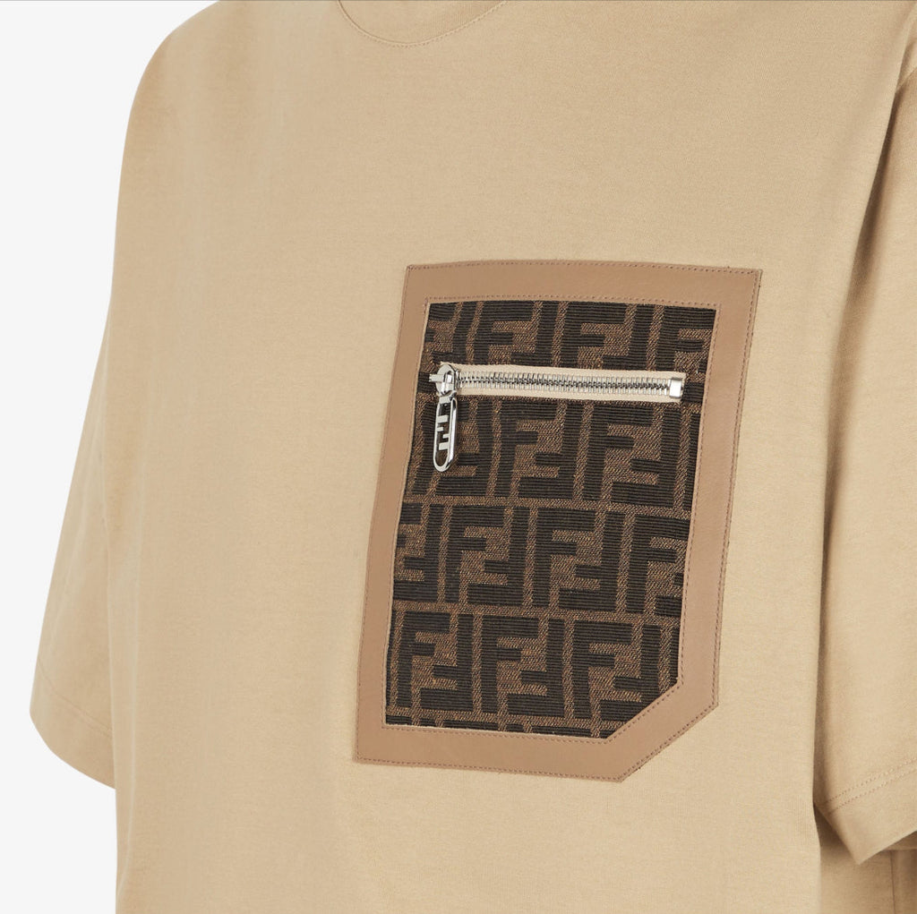 Tricou bej, din jerseu, cu buzunar cu fermoar