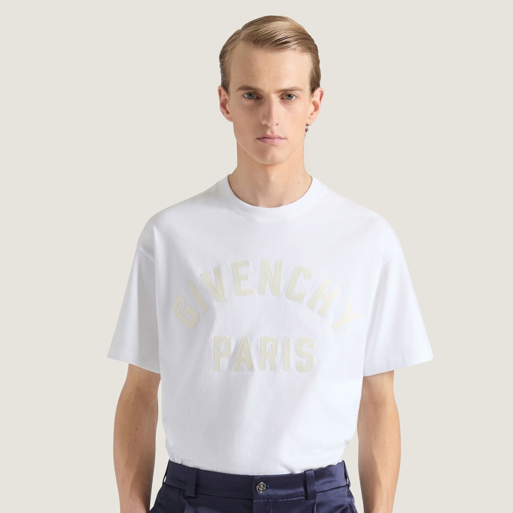 Tricou alb din bumbac cu broderie