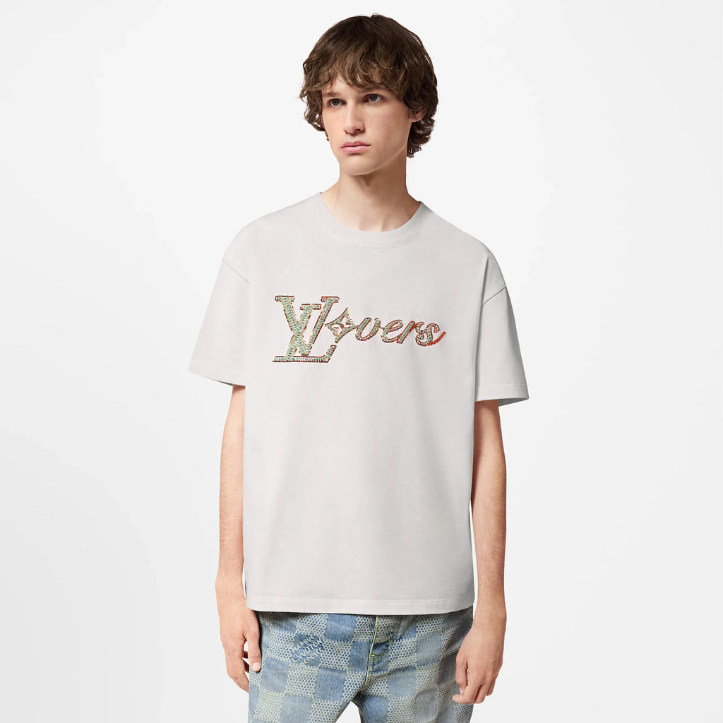 Tricou alb brodat pentru îndrăgostiți