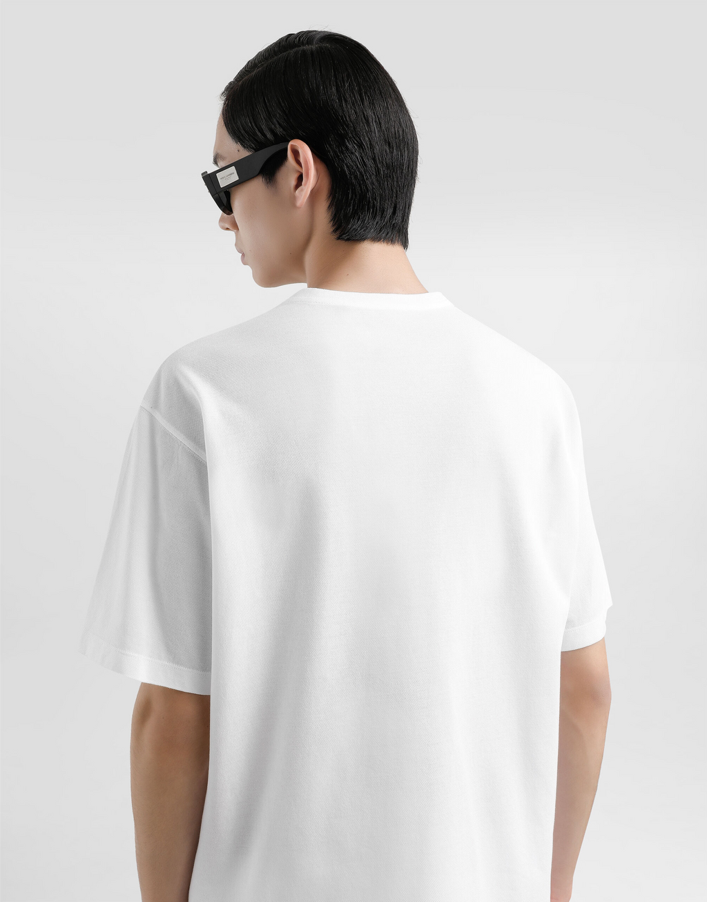 Tricou alb din bumbac cu etichetă