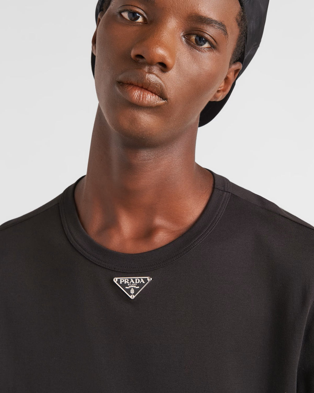 Tricou din bumbac negru cu logo-placă