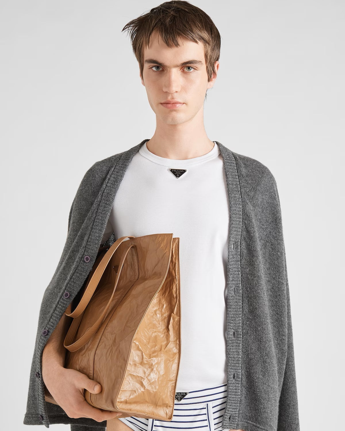 Tricou alb din bumbac cu placă logo