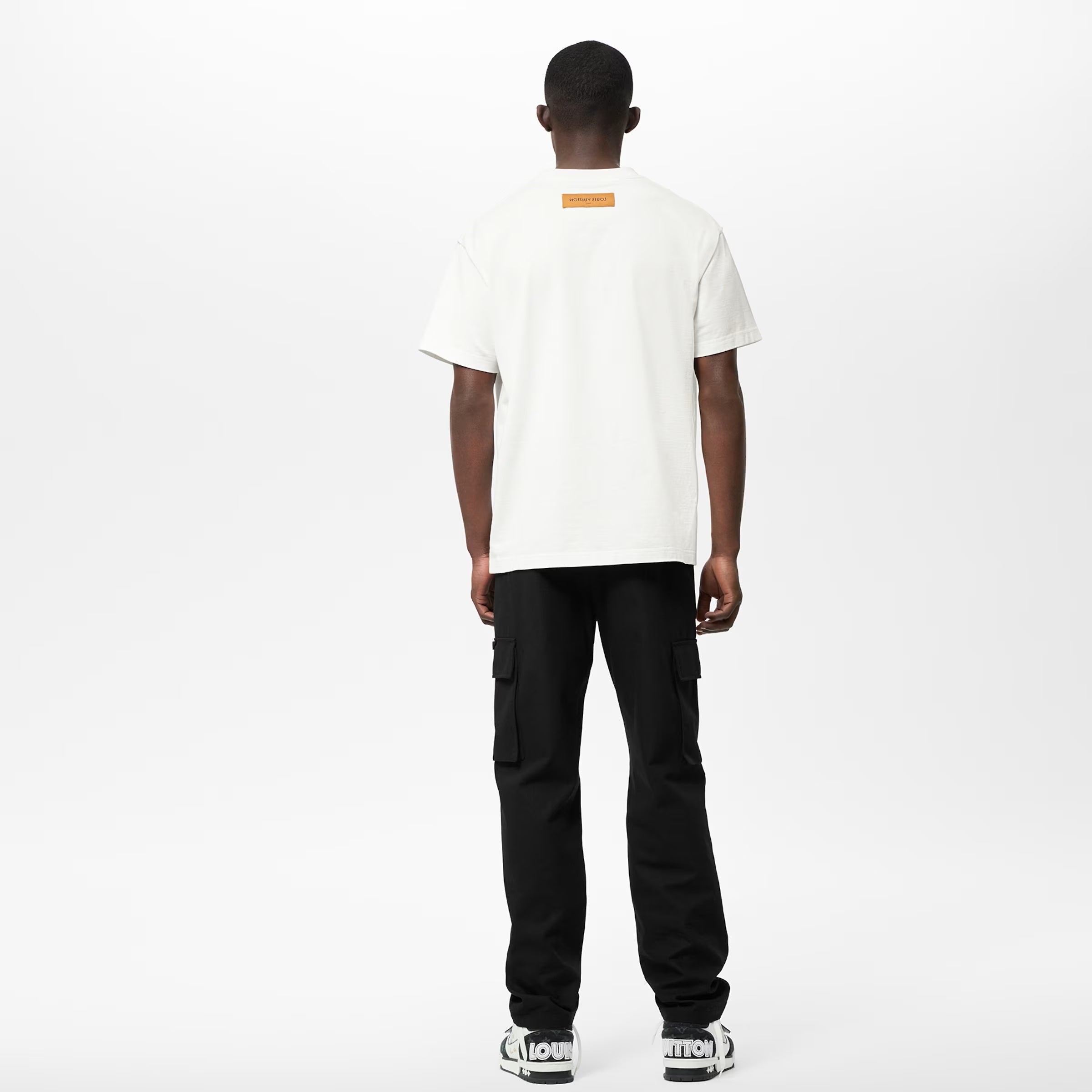 Tricou alb cu logo embosat